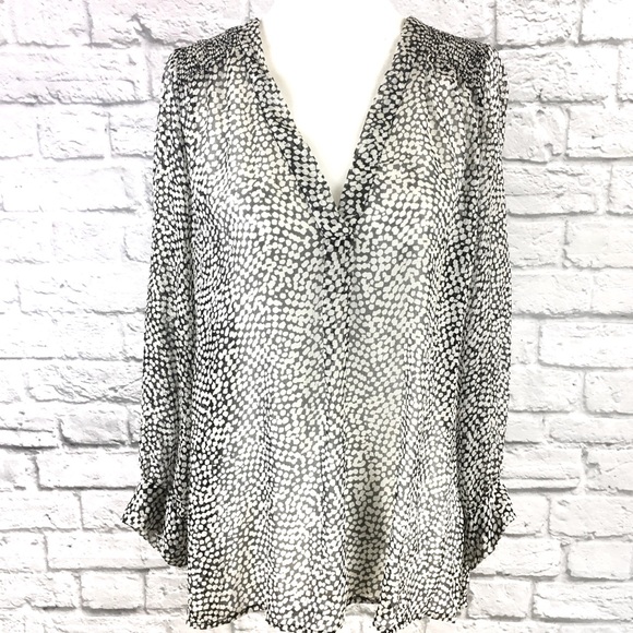 Joie Laurel 100% Silk Chiffon Dot V-Neck Blouse M - Picture 6 of 7